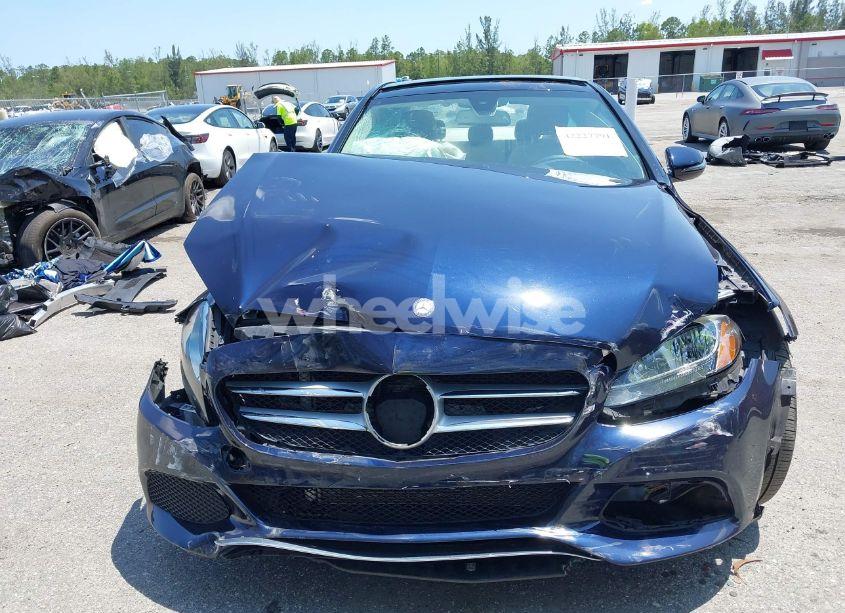 Photo 13 of 2017 Mercedes-benz C 300 LUXURY/SPORT (VIN 55SWF4JB0HU219942)