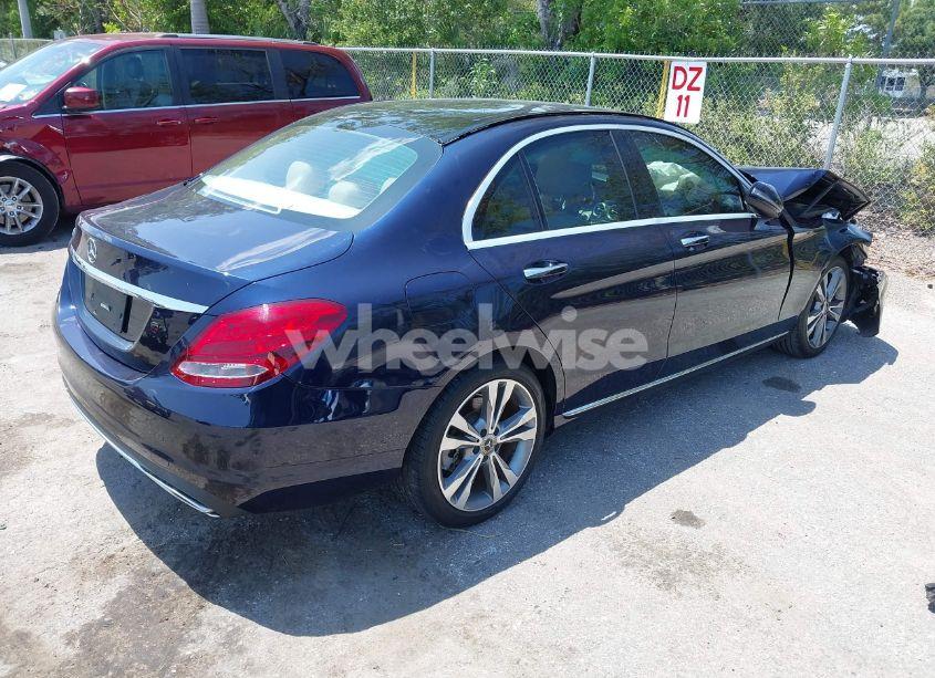 Photo 4 of 2017 Mercedes-benz C 300 LUXURY/SPORT (VIN 55SWF4JB0HU219942)