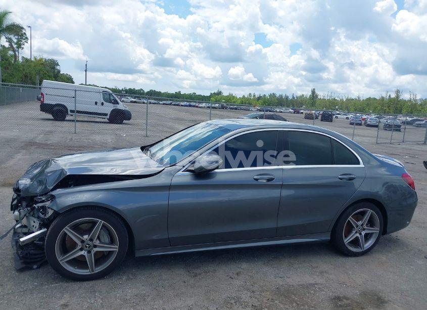 Photo 14 of 2018 Mercedes-benz C 300 (VIN 55SWF4JB0JU250663)