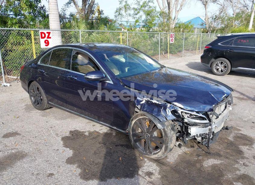 2018 Mercedes-benz C 300 (VIN 55SWF4JB0JU274929) main photo