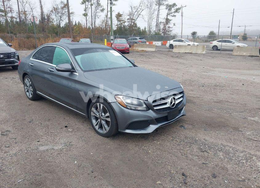 2018 Mercedes-benz C 300 (VIN 55SWF4JB0JU279631) main photo