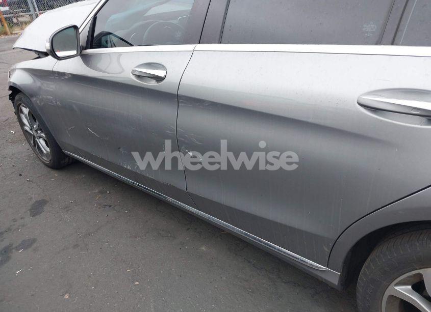 Photo 15 of 2015 Mercedes-benz C 300 LUXURY/SPORT (VIN 55SWF4JB1FU055517)