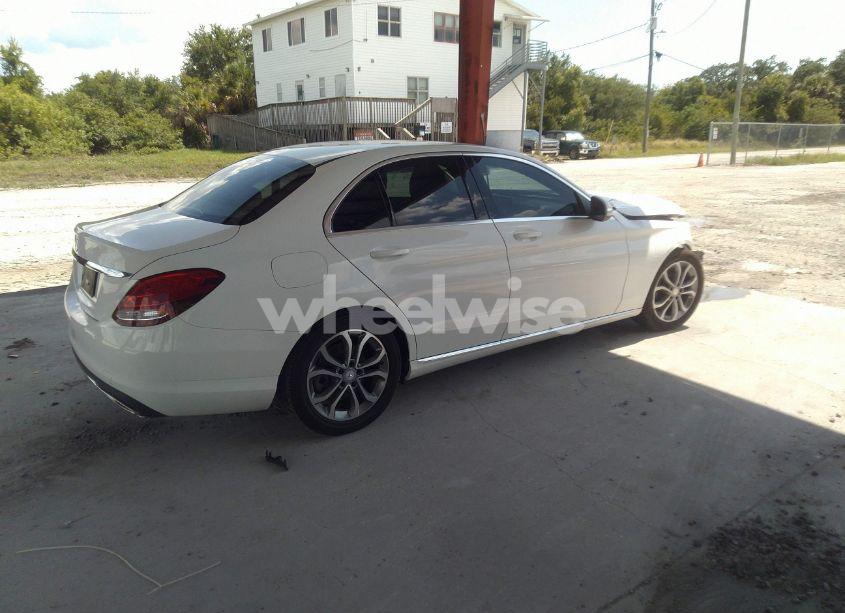 Photo 4 of 2015 Mercedes-benz C 300 (VIN 55SWF4JB1FU093085)