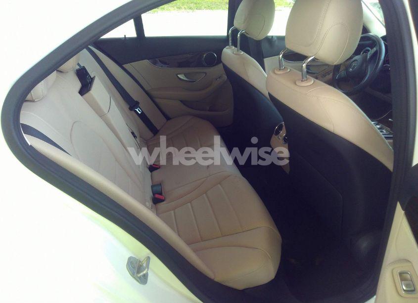 Photo 8 of 2015 Mercedes-benz C 300 (VIN 55SWF4JB1FU093085)