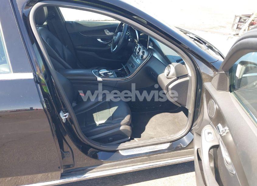 Photo 5 of 2016 Mercedes-benz C 300 LUXURY/SPORT (VIN 55SWF4JB1GU114986)