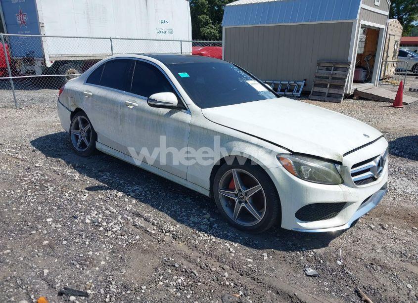 2018 Mercedes-benz C 300 (VIN 55SWF4JB1JU250428) main photo
