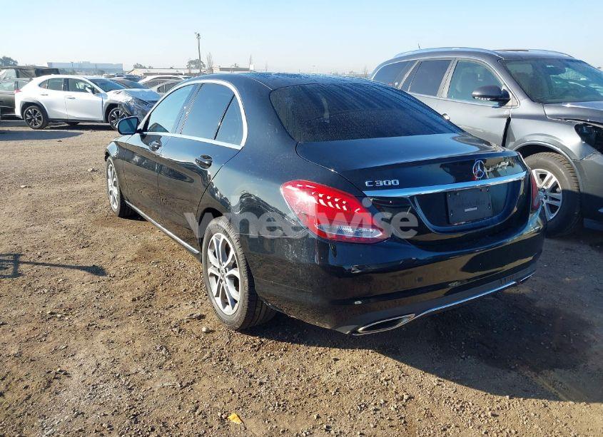 Photo 3 of 2018 Mercedes-benz C 300 (VIN 55SWF4JB1JU252180)