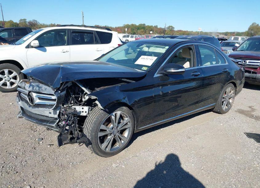Photo 2 of 2015 Mercedes-benz C 300 LUXURY/SPORT (VIN 55SWF4JB2FU068647)