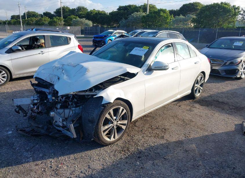 Photo 2 of 2016 Mercedes-benz C 300 (VIN 55SWF4JB2GU112731)