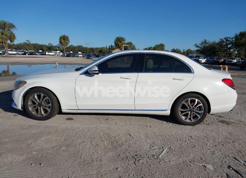 Photo 15 of 2016 Mercedes-benz C 300 (VIN 55SWF4JB2GU159273)