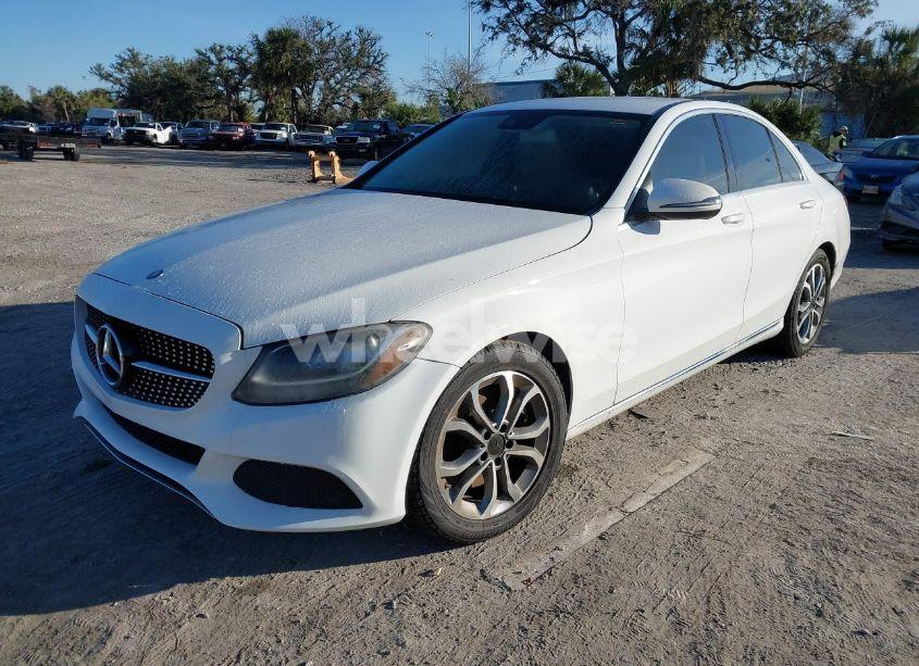 Photo 2 of 2016 Mercedes-benz C 300 (VIN 55SWF4JB2GU159273)