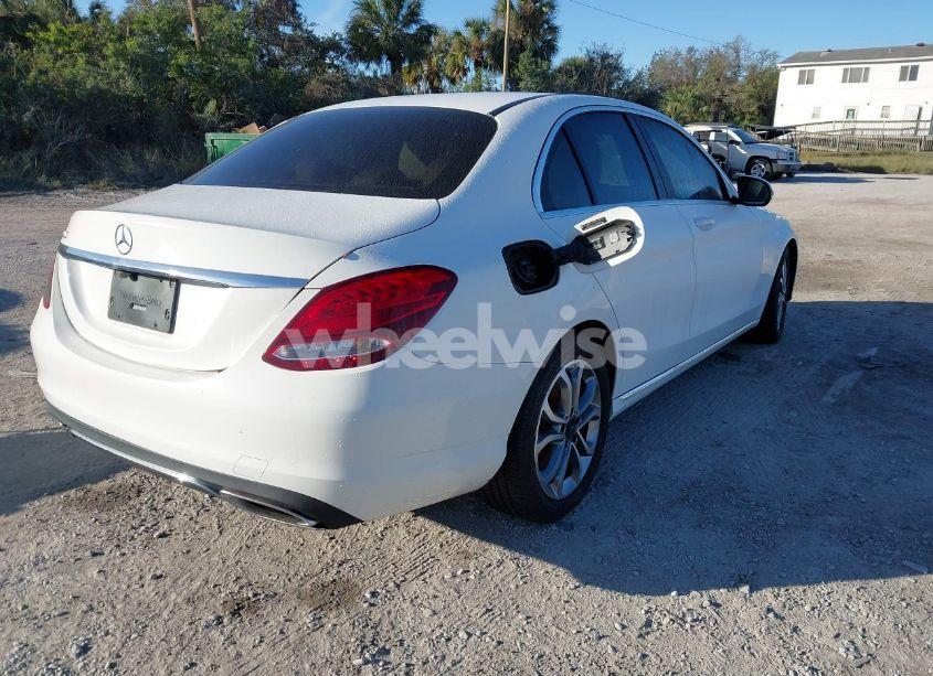 Photo 4 of 2016 Mercedes-benz C 300 (VIN 55SWF4JB2GU159273)