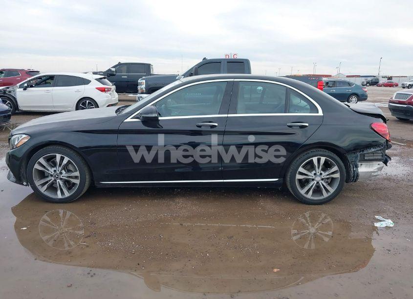 Photo 15 of 2016 Mercedes-benz C 300 LUXURY/SPORT (VIN 55SWF4JB2GU176221)