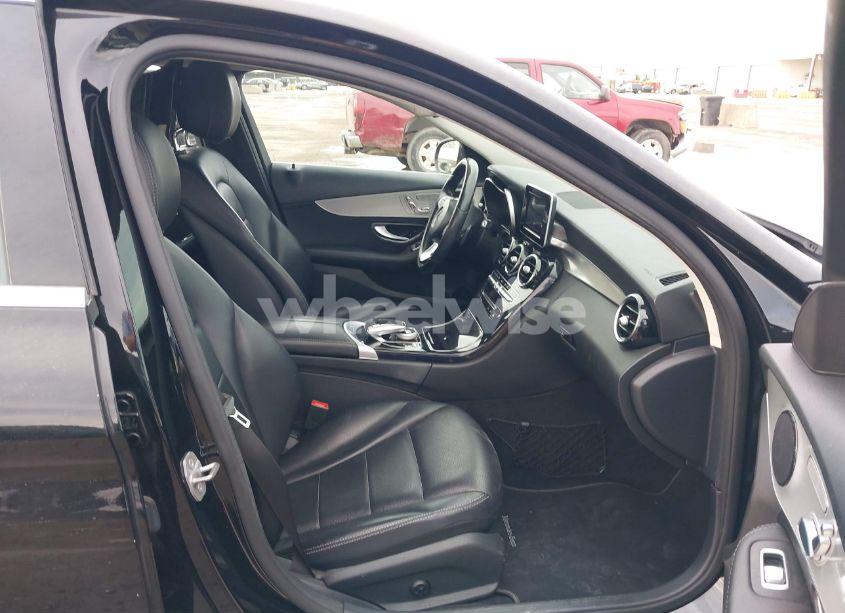 Photo 5 of 2016 Mercedes-benz C 300 LUXURY/SPORT (VIN 55SWF4JB2GU176221)