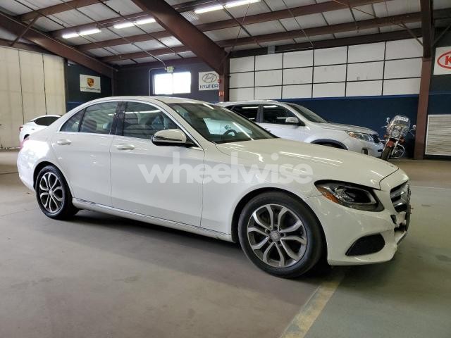 Photo 3 of 2016 MERCEDES-BENZ C 300 (VIN 55SWF4JB2GU176557)