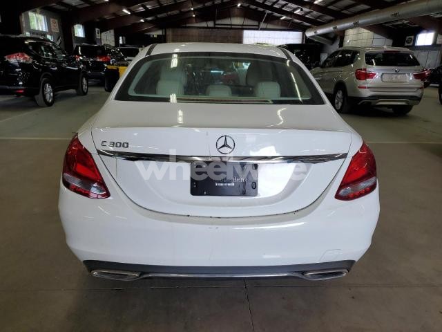Photo 9 of 2016 MERCEDES-BENZ C 300 (VIN 55SWF4JB2GU176557)