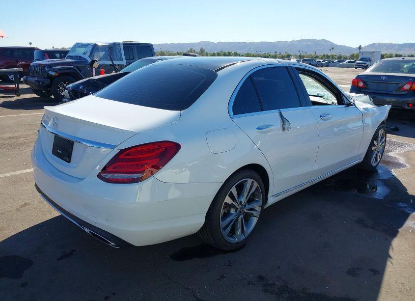 Photo 4 of 2017 Mercedes-benz C 300 LUXURY/SPORT (VIN 55SWF4JB2HU218551)