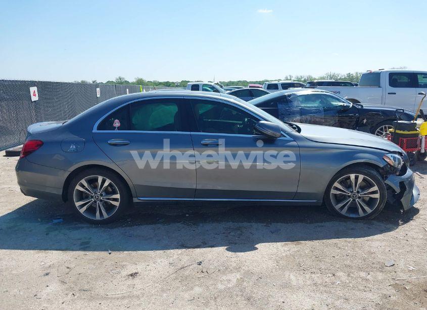 Photo 13 of 2017 Mercedes-benz C 300 LUXURY/SPORT (VIN 55SWF4JB2HU218808)