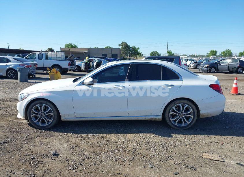 Photo 14 of 2018 Mercedes-benz C 300 (VIN 55SWF4JB2JU261826)