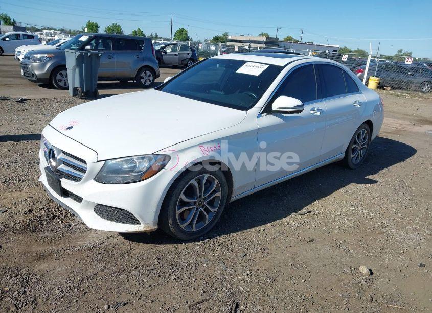 Photo 2 of 2018 Mercedes-benz C 300 (VIN 55SWF4JB2JU261826)