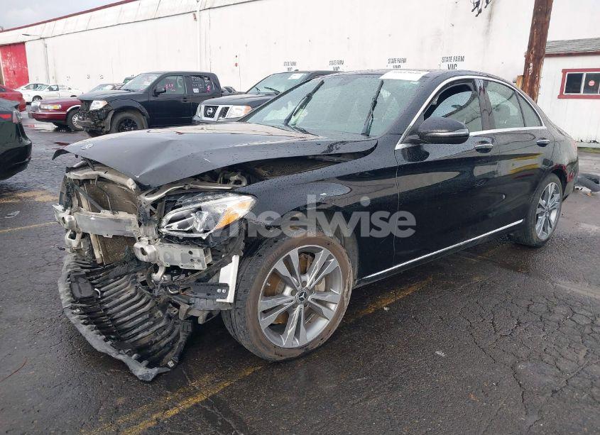 Photo 2 of 2018 Mercedes-benz C 300 (VIN 55SWF4JB2JU265097)