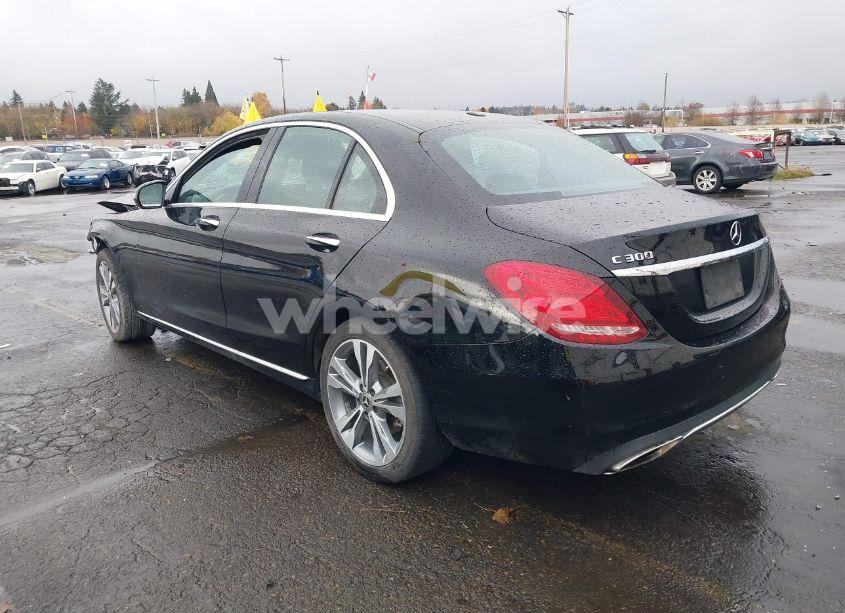 Photo 3 of 2018 Mercedes-benz C 300 (VIN 55SWF4JB2JU265097)