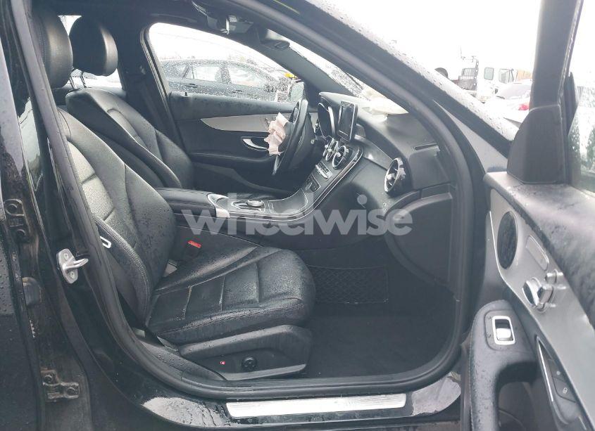 Photo 5 of 2018 Mercedes-benz C 300 (VIN 55SWF4JB2JU265097)