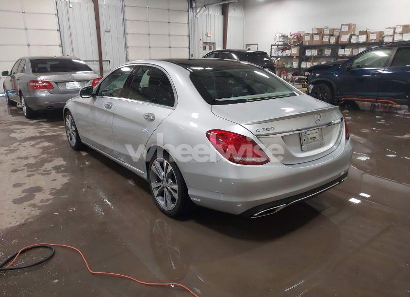 Photo 3 of 2015 Mercedes-benz C 300 LUXURY/SPORT (VIN 55SWF4JB3FU057348)