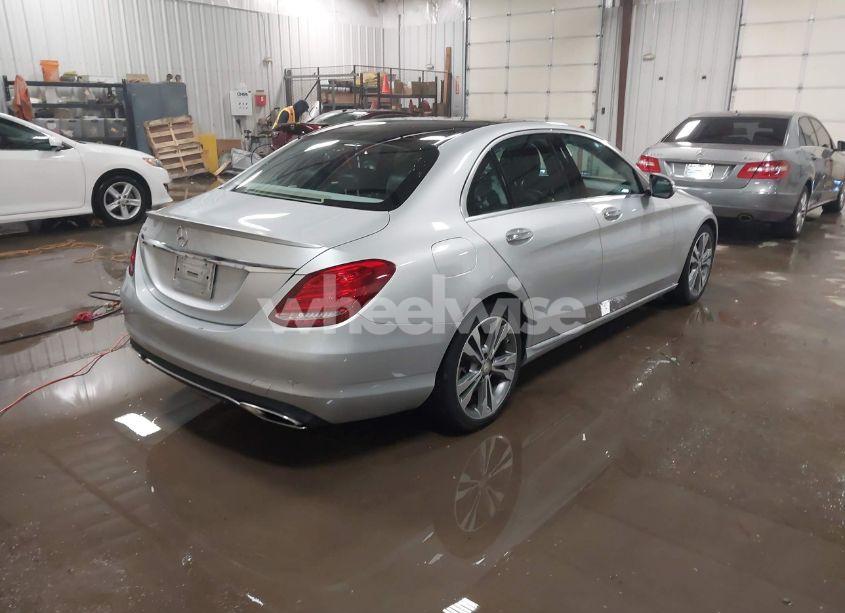 Photo 4 of 2015 Mercedes-benz C 300 LUXURY/SPORT (VIN 55SWF4JB3FU057348)