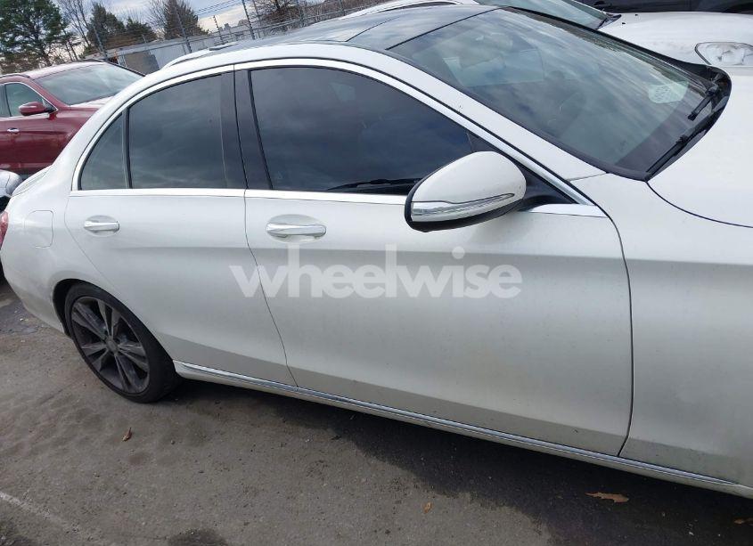 Photo 13 of 2015 Mercedes-benz C 300 LUXURY/SPORT (VIN 55SWF4JB3FU068852)