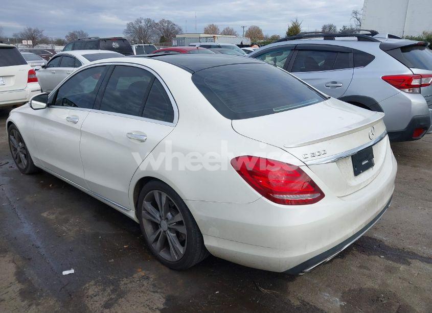 Photo 3 of 2015 Mercedes-benz C 300 LUXURY/SPORT (VIN 55SWF4JB3FU068852)