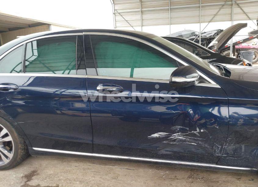 Photo 13 of 2015 Mercedes-benz C 300 LUXURY/SPORT (VIN 55SWF4JB3FU094478)