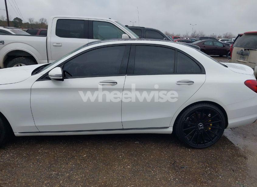 Photo 14 of 2016 Mercedes-benz C 300 LUXURY/SPORT (VIN 55SWF4JB3GU143437)