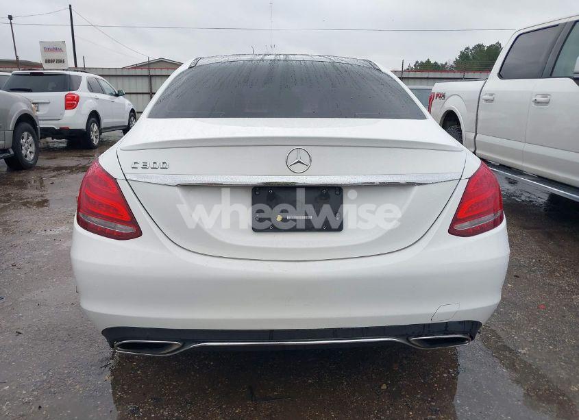 Photo 16 of 2016 Mercedes-benz C 300 LUXURY/SPORT (VIN 55SWF4JB3GU143437)