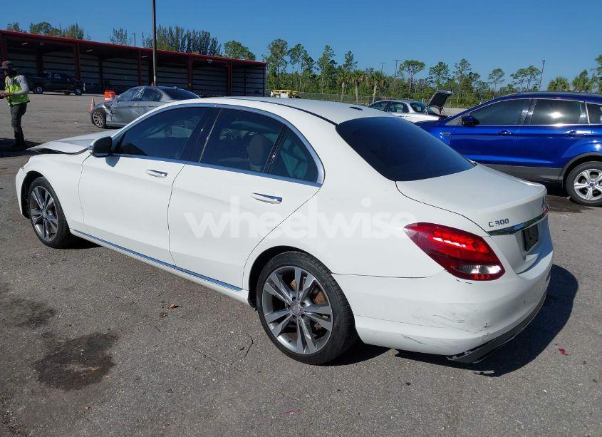 Photo 3 of 2016 Mercedes-benz C 300 LUXURY/SPORT (VIN 55SWF4JB3GU155524)