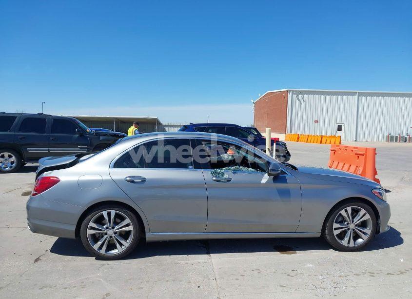 Photo 13 of 2016 Mercedes-benz C 300 LUXURY/SPORT (VIN 55SWF4JB3GU155698)