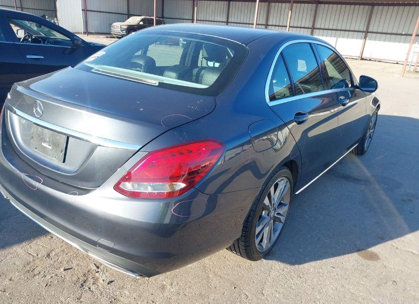 Photo 4 of 2016 Mercedes-benz C 300 LUXURY/SPORT (VIN 55SWF4JB3GU165227)