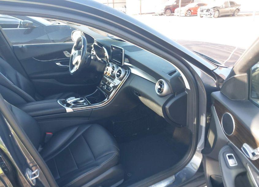 Photo 5 of 2016 Mercedes-benz C 300 LUXURY/SPORT (VIN 55SWF4JB3GU165227)
