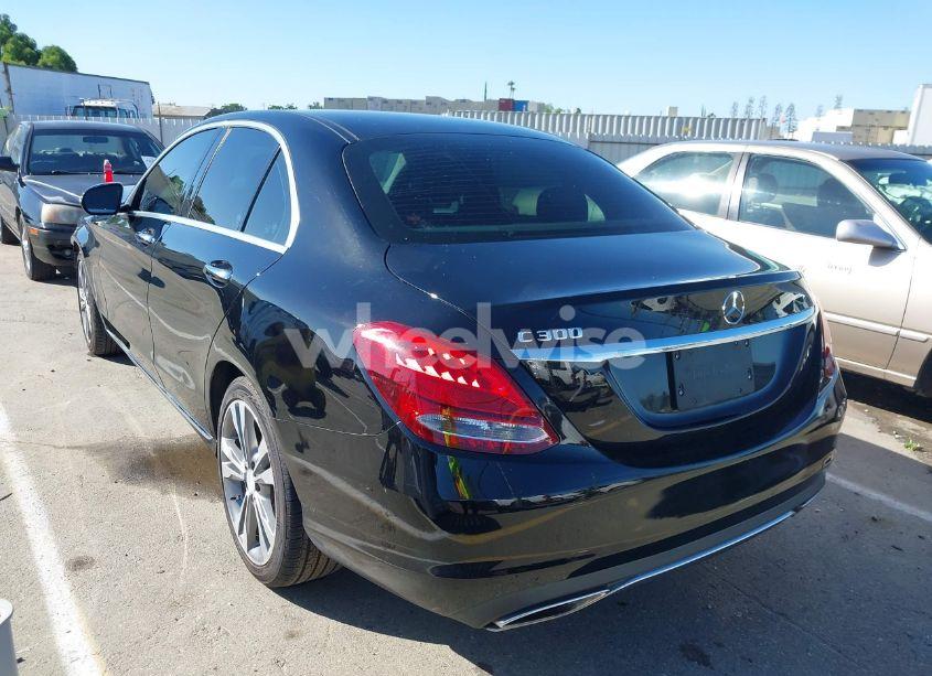 Photo 3 of 2016 Mercedes-benz C 300 LUXURY/SPORT (VIN 55SWF4JB3GU166183)