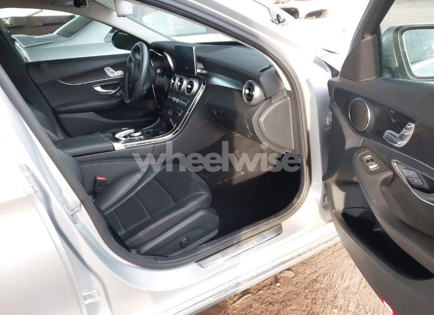 Photo 5 of 2016 Mercedes-benz C 300 (VIN 55SWF4JB3GU174882)