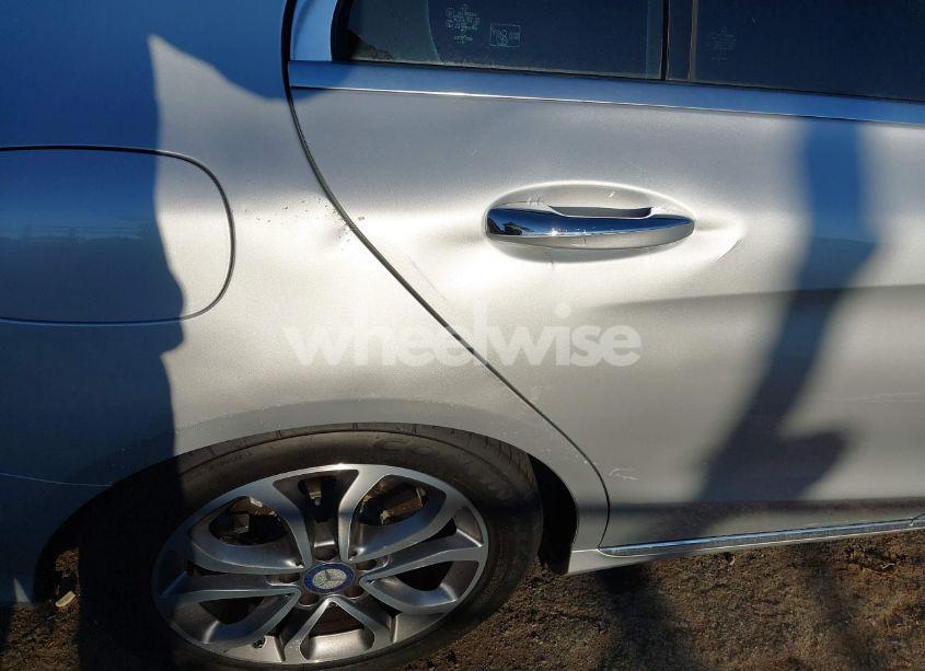 Photo 18 of 2016 Mercedes-benz C 300 LUXURY/SPORT (VIN 55SWF4JB3GU176132)