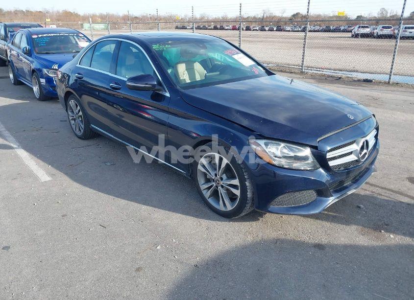 2018 Mercedes-benz C 300 (VIN 55SWF4JB3JU270762) main photo