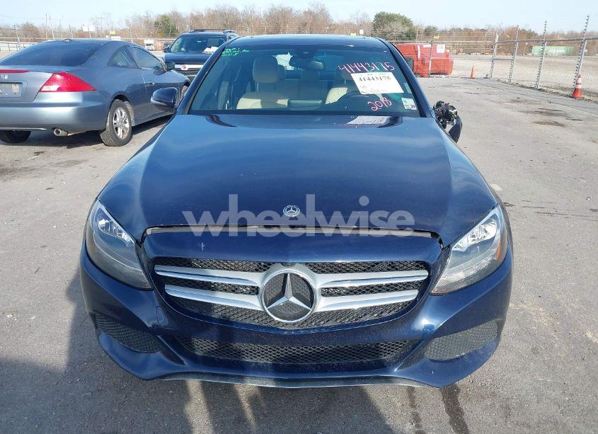 Photo 12 of 2018 Mercedes-benz C 300 (VIN 55SWF4JB3JU270762)