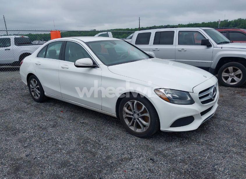 2015 Mercedes-benz C 300 LUXURY/SPORT (VIN 55SWF4JB4FU073364) main photo