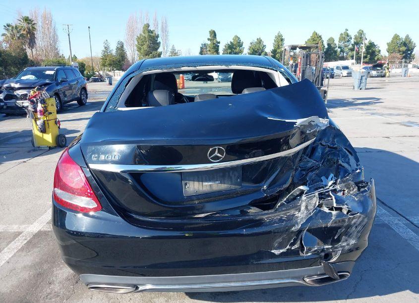 Photo 16 of 2015 Mercedes-benz C 300 LUXURY/SPORT (VIN 55SWF4JB4FU095414)