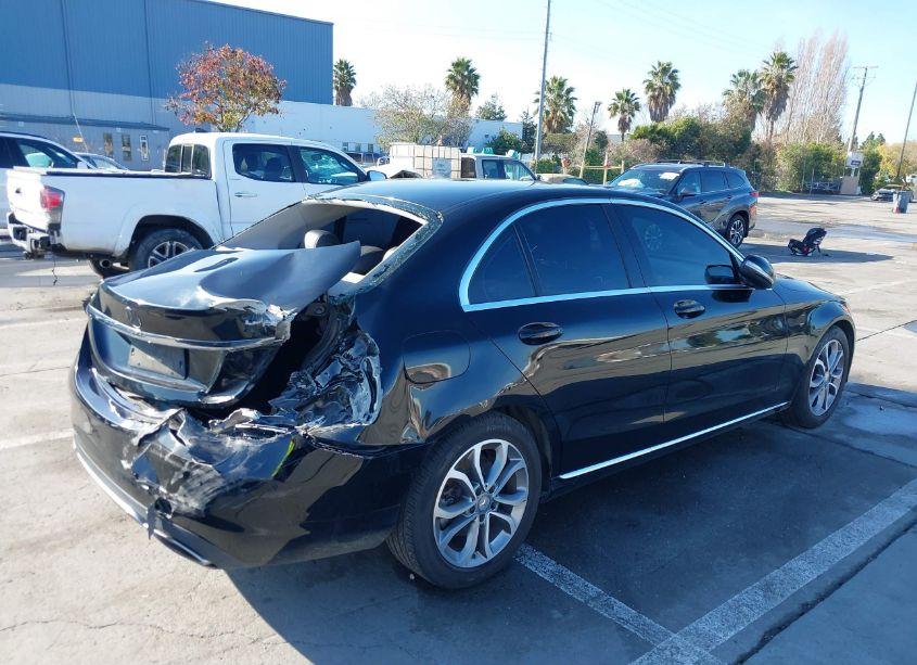 Photo 4 of 2015 Mercedes-benz C 300 LUXURY/SPORT (VIN 55SWF4JB4FU095414)