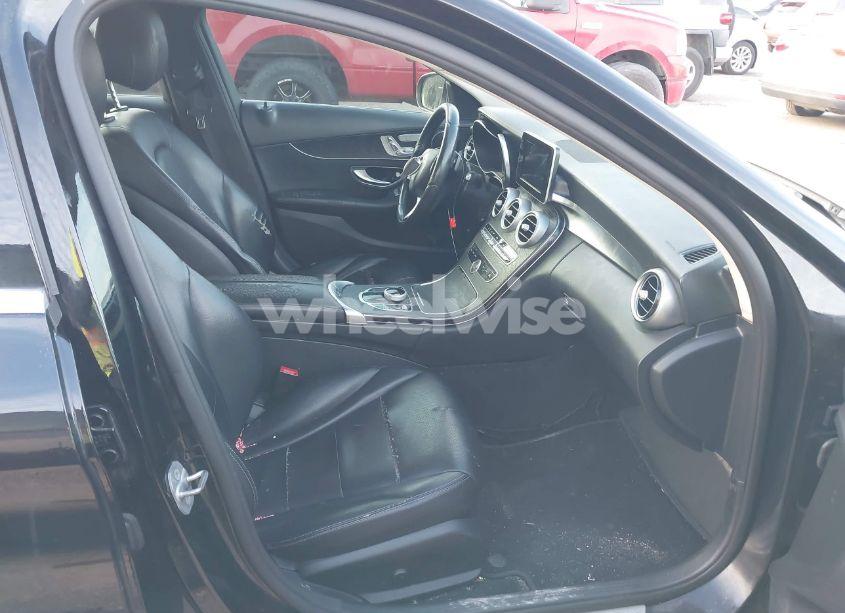 Photo 5 of 2017 Mercedes-benz C 300 LUXURY/SPORT (VIN 55SWF4JB4HU184483)