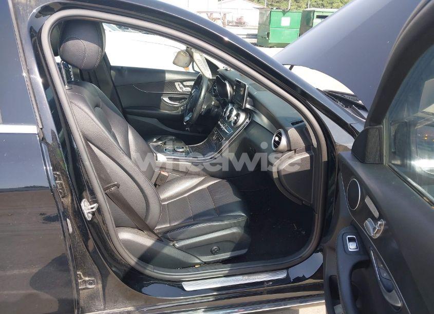 Photo 5 of 2017 Mercedes-benz C 300 LUXURY/SPORT (VIN 55SWF4JB4HU194138)