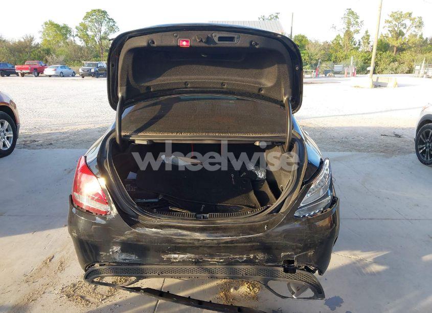 Photo 16 of 2017 Mercedes-benz C 300 LUXURY/SPORT (VIN 55SWF4JB4HU205039)