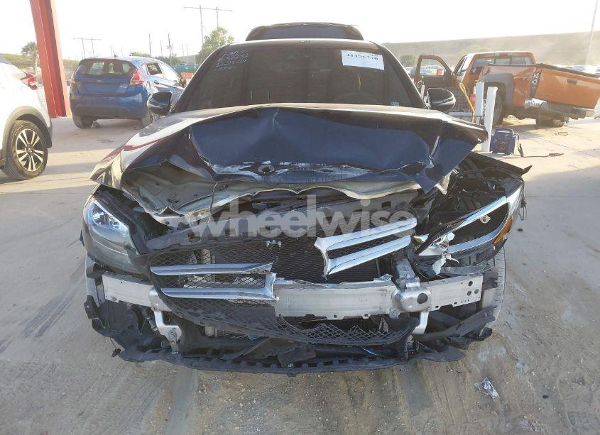 Photo 6 of 2017 Mercedes-benz C 300 LUXURY/SPORT (VIN 55SWF4JB4HU205039)